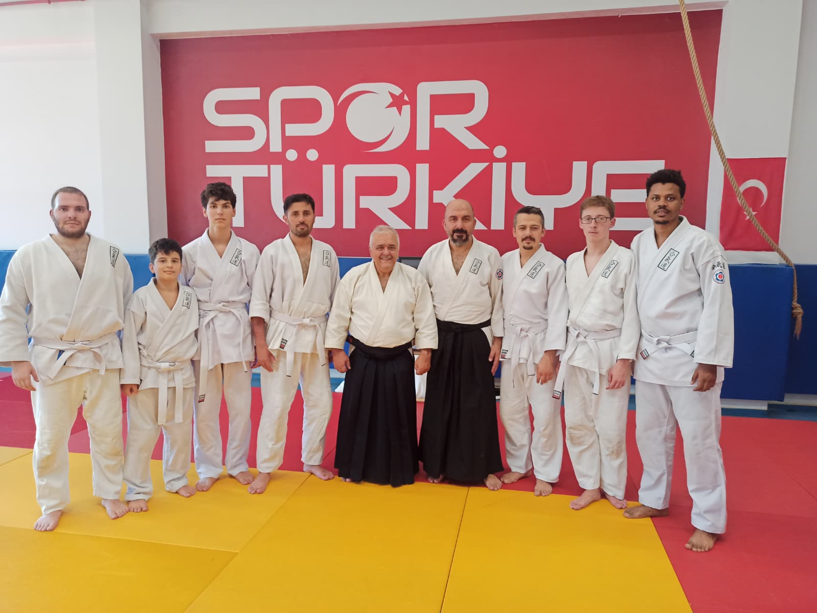 Dojo İç Mekan